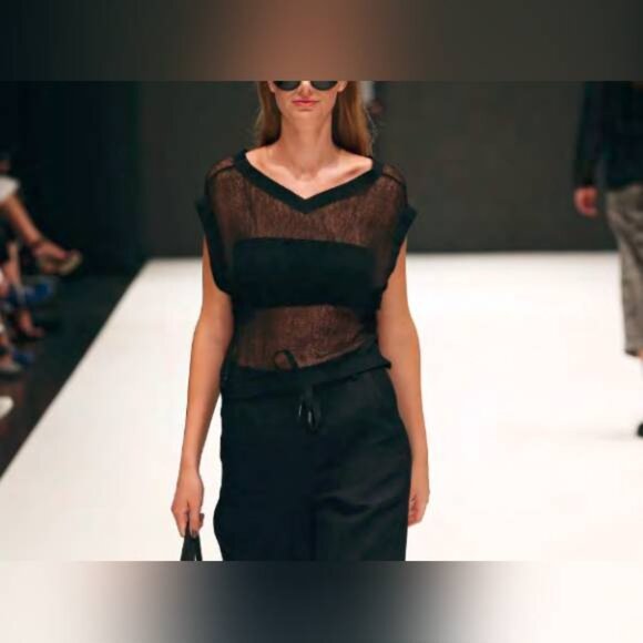 Annette Gortz SS/16 Nela Black Mesh-Knit V-Neck Vest - Picture 1 of 7